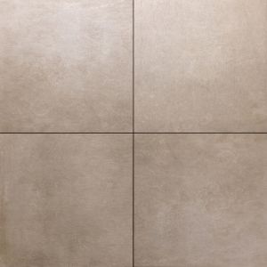 De Cerasun Cemento Greige geeft een luxe en exclusieve uitstraling aan uw tuin! De tegel heeft een formaat van 60x60x4 cm waardoor de tegel geschikt is voor een moderne en industriële tuin!