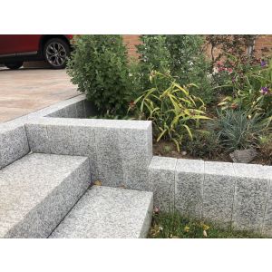 Natuursteen Palissade Graniet Piazzo Grijs 12x12x75 cm