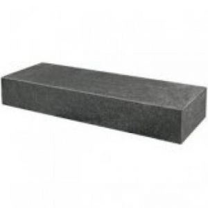 De naam zegt het al, met de Traptrede 18x40x100 cm creëert u een stijlvolle trap in uw tuin! Tevens kunt u een traptrede ook gebruiken als stapelblok. Waardoor u met een traptrede ook onder andere vijvers, bloembakken én muurtjes kunt maken. Door een trap
