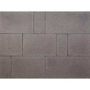 Bovenaanzicht van Recto Antique Grey betonstenen in klein wildverband legpatroon met een licht gehamerd en verouderd oppervlak.