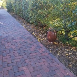 Betonstraatsteen 21x10,5x6 cm Rood/Zwart komo