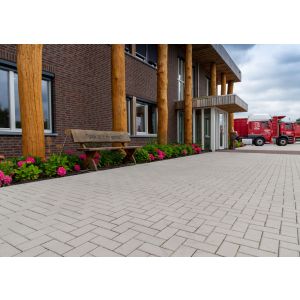 Betonstraatsteen 8 cm KOMO Grijs met deklaag (Cradle to Cradle Certified® Silver)