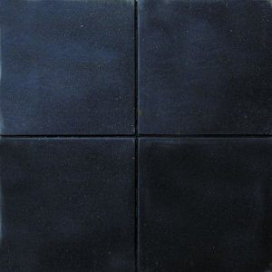 De betontegel 60x60x8 cm grijs is een terrastegel van Kijlstra die zeer populair is. Doordat de terrastegel een formaat heeft van 60x60x8 cm creëert u een strakke, moderne tuin en oogt uw tuin ruimer.