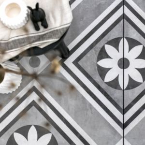 Keramische Tegel GeoCeramica® 60x60x4 cm Concreet Flower dec