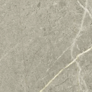 Close-up van de natuurlijke hout- of steenstructuur en warme aardetinten van de di Bosce Nature keramiek.