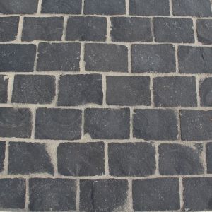 Natuursteen Keien 14x20x7/9 cm TB Basalt Rion