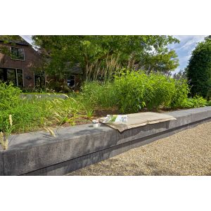 Schellevis Oud Hollandse Traptrede 100x40x20 cm Antraciet