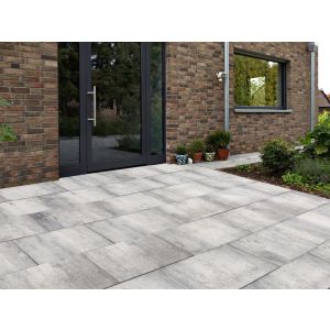 De Smarrton Linea XXS 30x60x4 cm is een hoogwaardige tuintegel. De tuintegel is voorzien van een modern uiterlijk en goede eigenschappen. De Smartton Linea tuintegel is geïmpregneerd en geborsteld. Verder is de tuintegel voorzien van een afstandhouder en