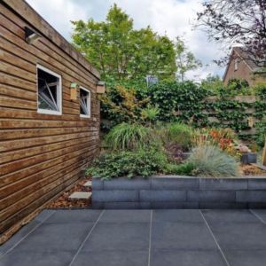 Tegel 60x60x5 cm Antraciet komo met facet