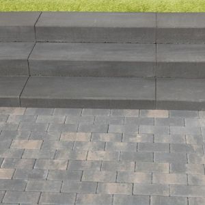 Traptrede 100x35x15 cm indus black kleurecht met facet