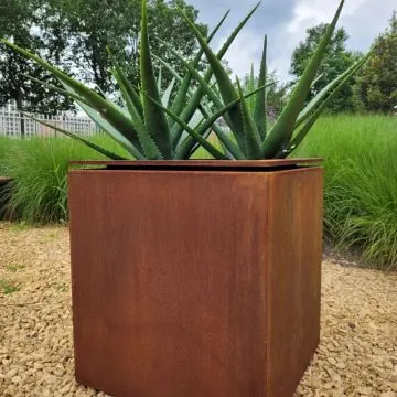 Adezz CARREZ Cortenstalen Plantenbak 80x80x80 cm met wielen