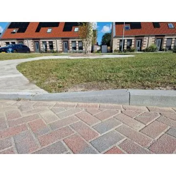 Maaiveld Verloopband (trottoir) vlak > 13/15x25x100 cm grijs